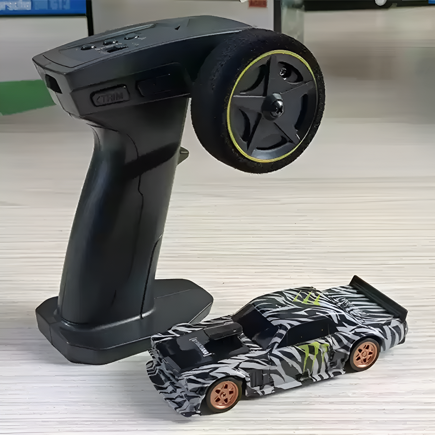 Driftek™ Pro – Mini auto RC o zwiększonej mocy
